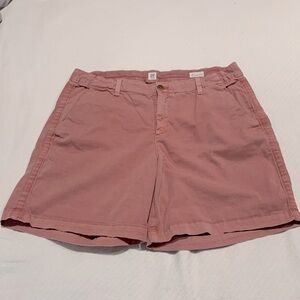 Gap Girlfriend Bermuda Shorts, Color Salmon, Size 14